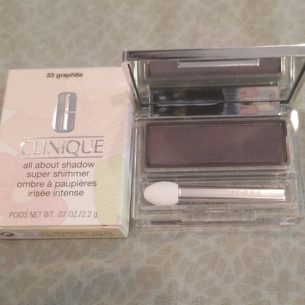 Clinique all about eyeshadow in Graphite